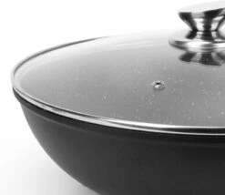 Swiss Pro+ - Marmeren Wokpan - Ø 32 Cm - Geschikt Voor Alle Warmtebronnen 7 Swiss Pro+ - Marmeren Wokpan - Ø 32 Cm - Geschikt Voor Alle Warmtebronnen -Keukengerei Winkel 1200x1038