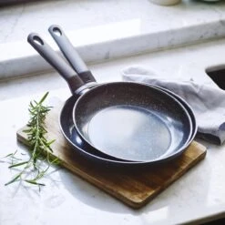 BK Universe Koekenpannenset Ø 24 Cm + Ø 28 Cm - Inductie - PFAS-vrij -Keukengerei Winkel 1200x1200 217