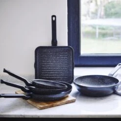 BK Universe Grillpan 26x26 Cm - Inductie - Anti-aanbak - PFAS-vrij -Keukengerei Winkel 1200x1200 387