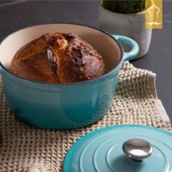 Chefarone Gietijzeren Pan - Braadpan Inclusief Deksel - Geschikt Voor Alle Warmtebronnen - Geëmailleerd Blauw -Keukengerei Winkel 1200x1200 542