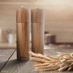 Dieux® - Peper En Zoutmolen Set - Cilinder Vorm - 22CM - Zout Peper Kruiden - 2 Stuks - Acacia Hout - Instelbare Maalgraad - Duurzaam - Luxe Kwaliteit - Hervulbaar - Pepermolen - Zoutmolen - BBQ Accesoires - Pasen -Keukengerei Winkel 1200x1200 718