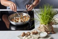 Demeyere Essential 5 RVS Koekenpan – Koekenpan Inductie - 24 Cm – PTFE-vrij -Keukengerei Winkel 1200x800 33