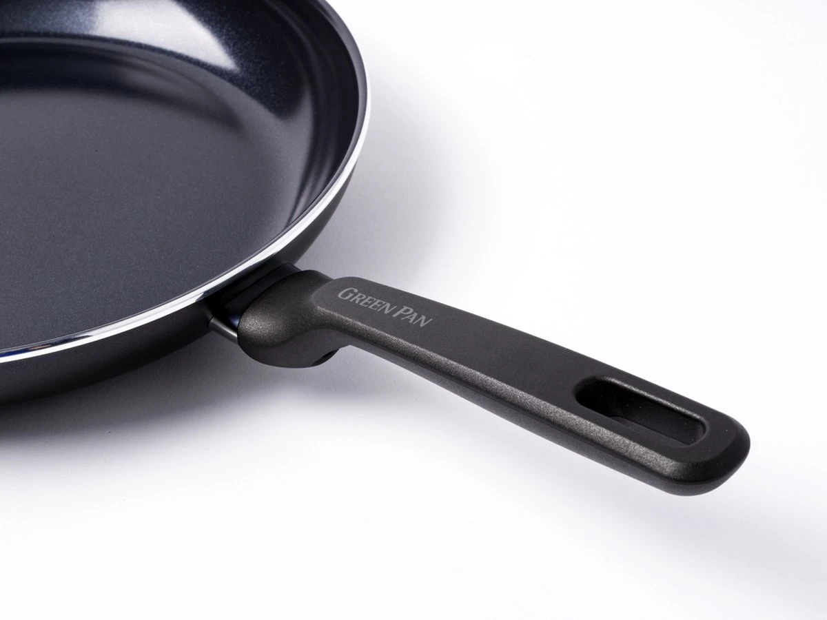 GreenPan Memphis Keramische Koekenpannenset - Ø24 + Ø28 Cm - PFAS-vrij 4 GreenPan Memphis Keramische Koekenpannenset - Ø24 + Ø28 Cm - PFAS-vrij - Afbeelding 4